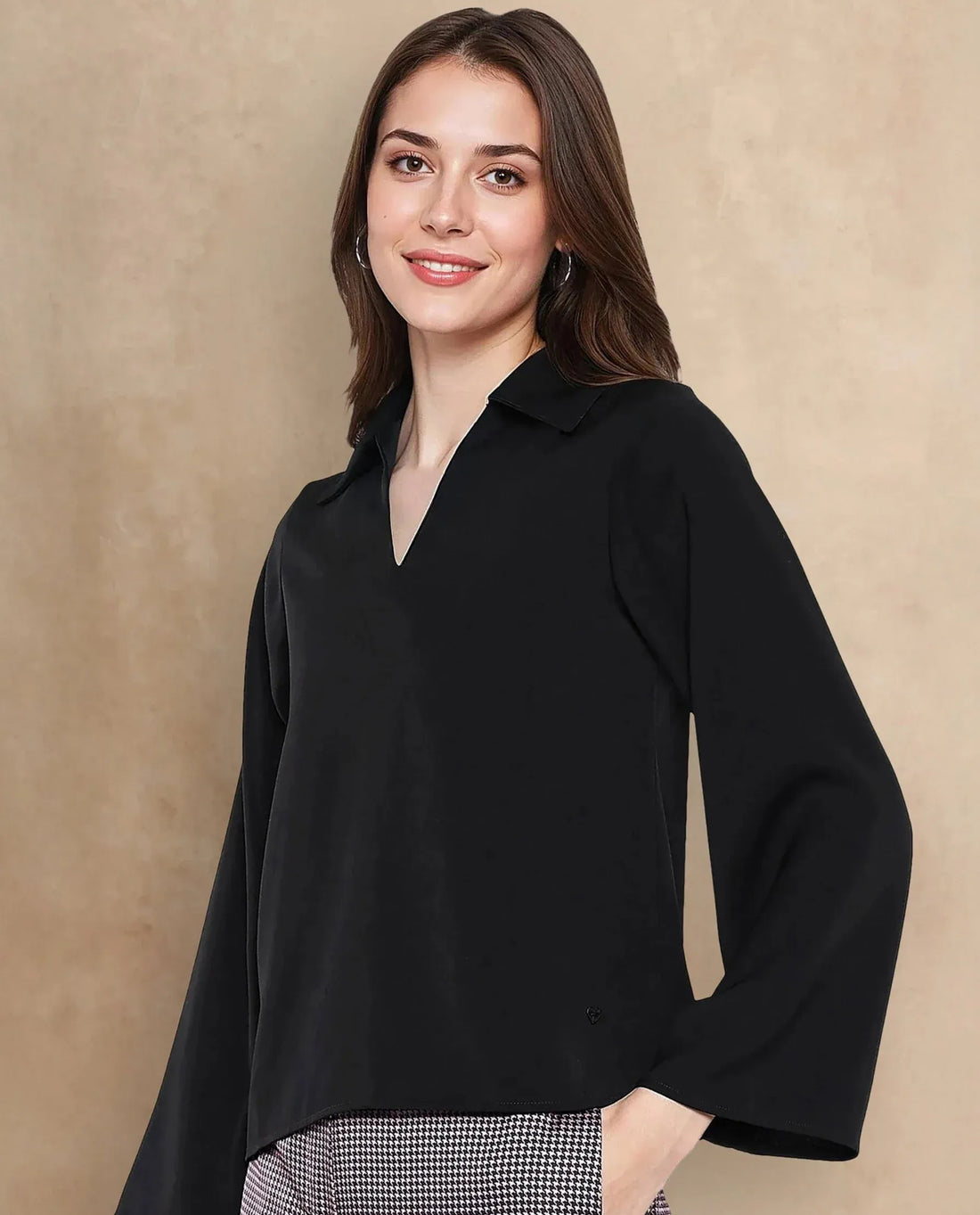 ZYNA JONNY COLLAR PLAIN TOP